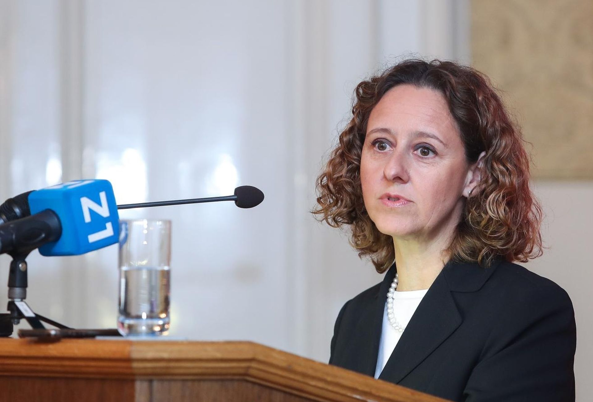 28.10.2019., Zagreb - U svecanoj dvorani palace Hrvatske akademije znanosti i umjetnosti odrzana je svecana dodjela nagrada 53. Natjecaja kratke price Vecernjeg lista Ranko Marinkovic. Ministrica Kulture Nina Obuljen Korzinek. 
Photo: Luka Stanzl/PIXSELL