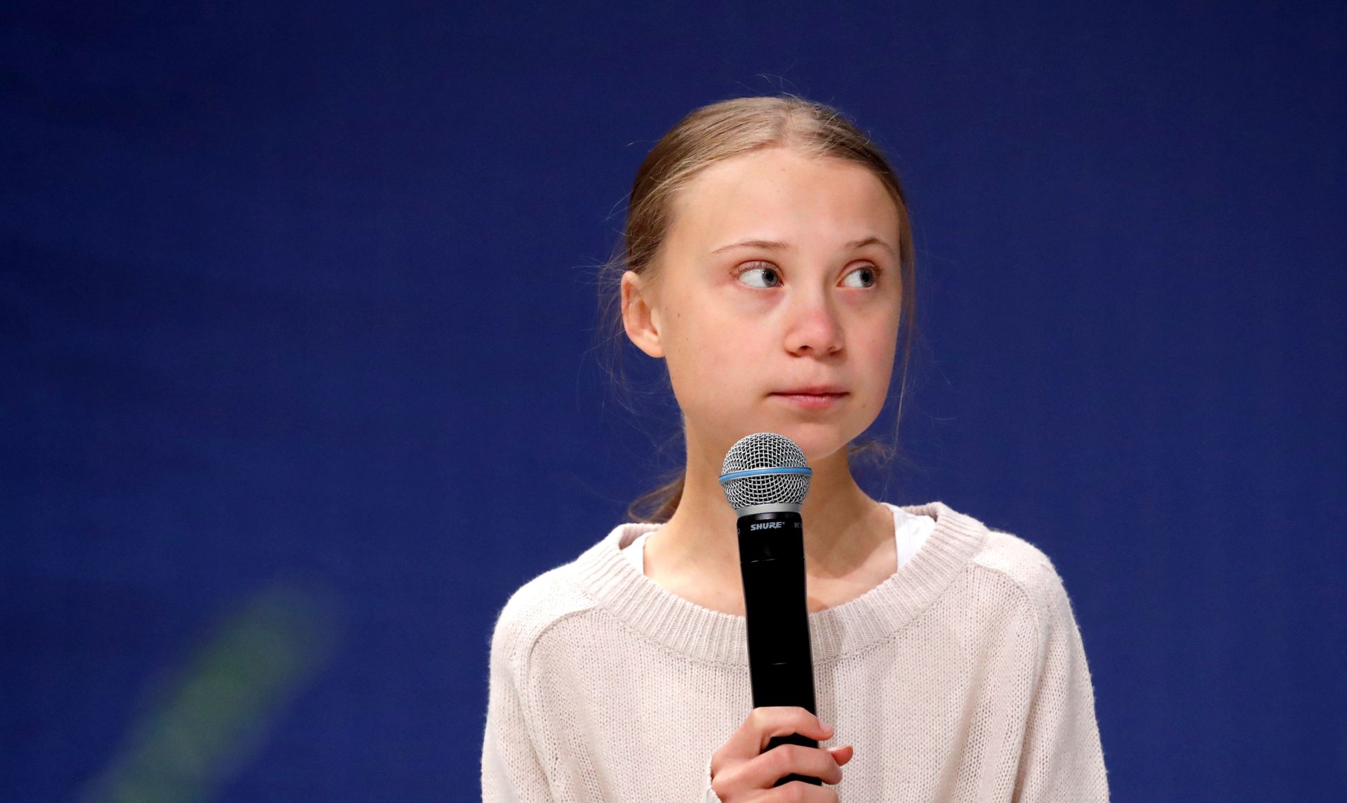 epa08058990 Swedish activist Greta Thunberg delivers a speech during a round table with scientists held on the sidelines of the COP25 Climate Summit in Madrid, Spain, 10 December 2019. The UN Climate Change Conference COP25 runs from 02 to 13 December 2019 in the Spanish capital.  EPA/ZIPI
