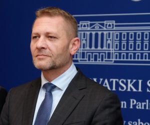 Zagreb,11.12.2019. - Konferencija za medije na temu: „Aktualna politička situacija“.
Na fotografiji Krešo Beljak.
foto HINA/ Edvard ŠUŠAK