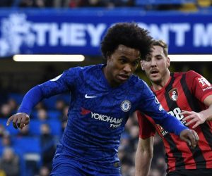 epa08071519 Chelsea's Willian (L) and Bournemouth's Dan Gosling (R) in action during the English Premier League soccer match between Chelsea and Bournemouth at Stamford Bridge Stadium in London, 14 December, 2019.  EPA/NEIL HALL EDITORIAL USE ONLY. No use with unauthorized audio, video, data, fixture lists, club/league logos or 'live' services. Online in-match use limited to 120 images, no video emulation. No use in betting, games or single club/league/player publications
