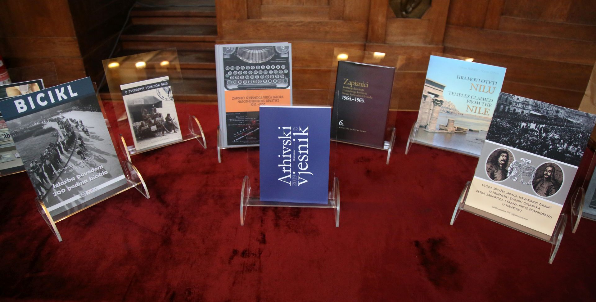 Zagreb, 19.12.2019 - Hrvatski dravni arhiv predstavit æe svoja izdanja u 2019. godini na promociji u Velikoj èitaonici HDA.
foto HINA / Denis CERIÆ /dc