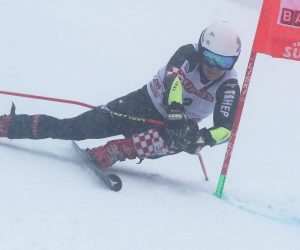 epa08086470 Filip Zubcic of Croatia in action during the men's Giant Slalom race at the FIS Alpine Skiing World Cup event in Alta Badia, Italy, 22 December 2019.  EPA/ANDREA SOLERO