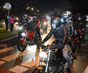 01.05.2019., Bjelovar - Medjunarodni praznik rada Bjelovarcani su poceli obiljezavati tradicionalnom moto Budnicom, jedinstvenim dogadjajem u svijetu, ranojutarnjom voznjom motociklima od 5 sati. Sudionika je bilo na razini prosle rekordne godine, njih oko tisucu, a organizatori iz Moto kluba Bjelovar kazu da je ovogodisnja Budnica bila znak potpore sindikalnoj inicijativi "67 je previse".   
Photo: Damir Spehar/PIXSELL