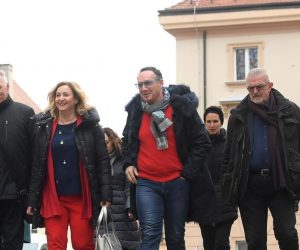 01.12.2019., Zagreb - U Banskim dvorima odrzava se nastavak pregovora obrazovnih sindikata i vlade oko strajka u skolama. Predsjednik Nezavisnog sindikata zaposlenih u srednjim skolama Hrvatske Branimir Mihalinec, predsjednica Sindikata hrvatskih ucitelja Sanja Sprem,  glavni tajnik Nezavisnog sindikata znanosti i visokog obrazovanja Vilim Ribic
Photo: Marko Lukunic/PIXSELL