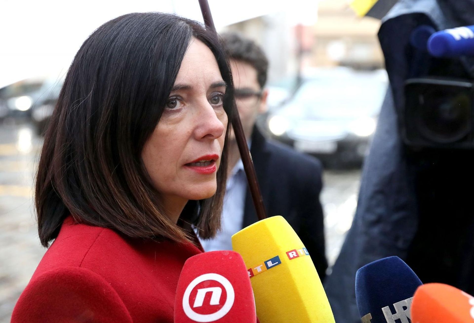 02.12.2019., Zagreb - Ministri dolaze u Banske dvore na sastanak sa predstavnicima skolskih sindikata. Blazenka Divjak 
Photo: Patrik Macek/PIXSELL