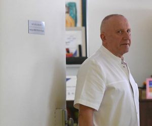 06.12.2019., Zagreb - Djecja bolnica Srebrnjak. Primopredaja duznosti ravnatelja nakon smjene  dr. Bore Nogala vd ravnateljica je dr. Ivana Djerek Dubravcic, koja je udaljila novinare iz bolnice te nije davala nikakvu izjavu. Boro Nogalo
Photo: Marko Lukunic/PIXSELL