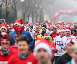 08.12.2019., Zagreb - Cetvrto izdanje humanitarne utrke Zagreb Advent Run, sa startom i ciljem ispred hotela The Westin Zagreb. 
Photo: Luka Stanzl/PIXSELL