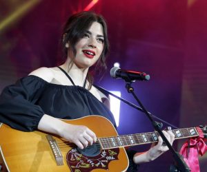 08.06.2019., Vodice - Na sredisnjem trgu u Vodicama odrzan je tradicionani CMC festival 2019. Mia Dimsic. 
Photo: Dusko Jaramaz/PIXSELL