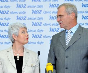 29.07.2009.,Zagreb - Trg zrtava fasizma ,sjednica predsjednistva HDZ-a,.Andrija Hebrang i Jadranka Kosor Photo: Marko Lukunic/Vecernji list