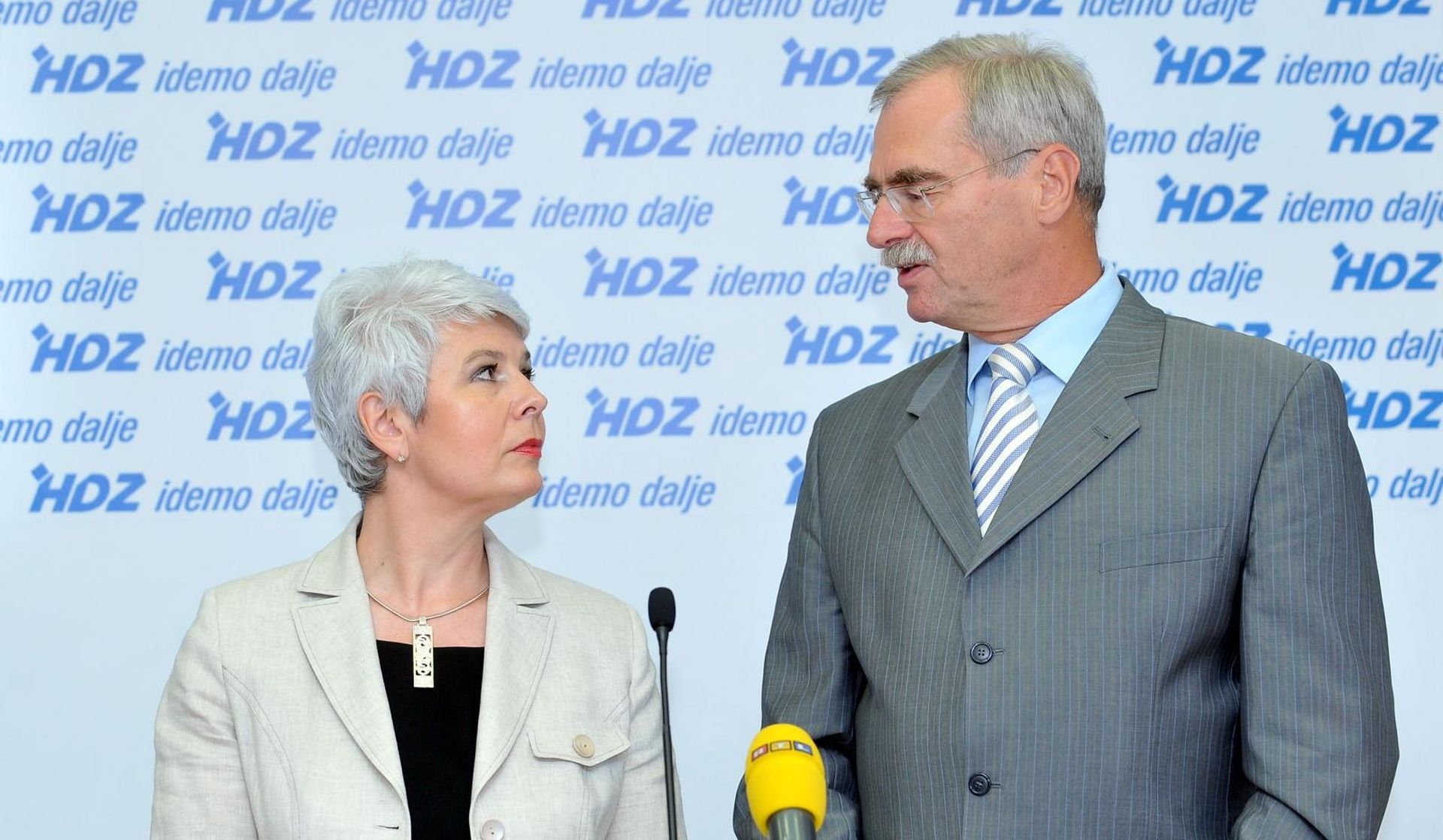 29.07.2009.,Zagreb - Trg zrtava fasizma ,sjednica predsjednistva HDZ-a,.Andrija Hebrang i Jadranka Kosor Photo: Marko Lukunic/Vecernji list