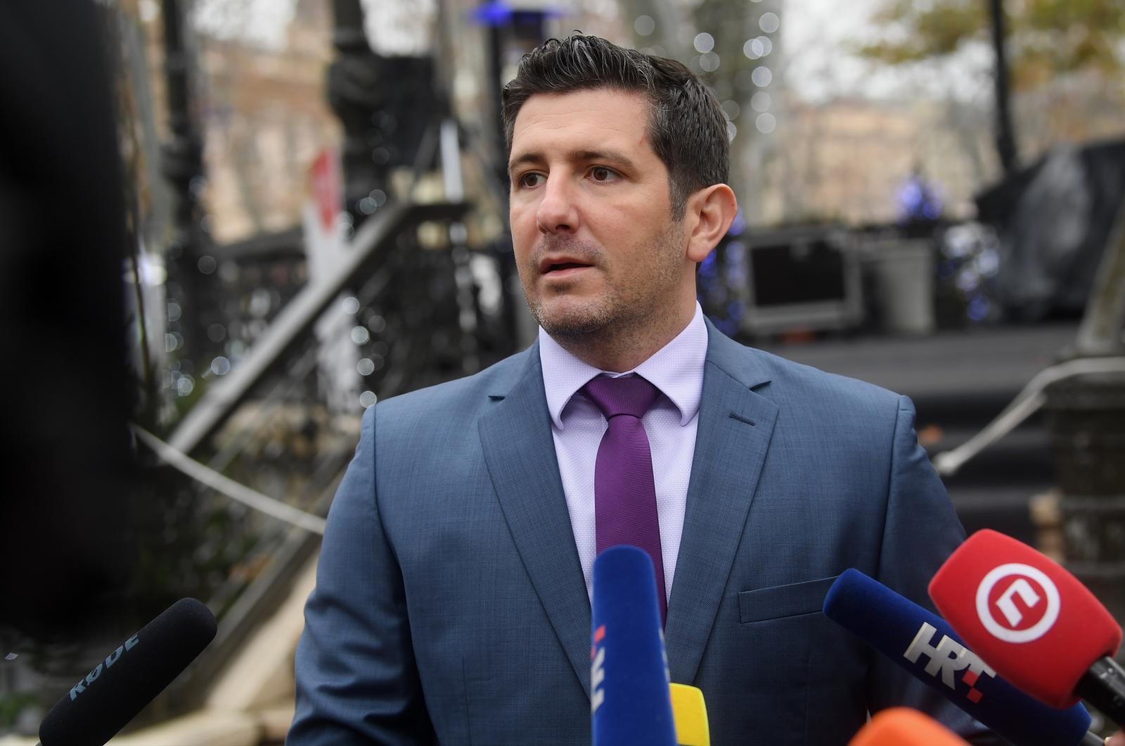 09.12.2019., Zagreb - Konferencija za medije predsjednickog kandidata Dejana Kovaca na temu "Predsjednik RH - cuvar Ustava". 
Photo: Marko Lukunic/PIXSELL