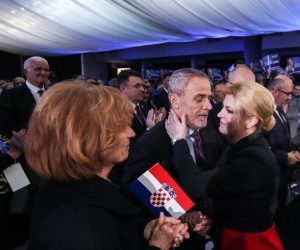 11.11.2019., Zagreb - Sluzbeno predstavljanje Izbornog programa Kolinde Grabar-Kitarovic u Kongresnoj dvorani Zagrebackog velesajma.Kolinda Grabar Kitarovic, Milan Bandic. Photo: Igor Soban/PIXSELL