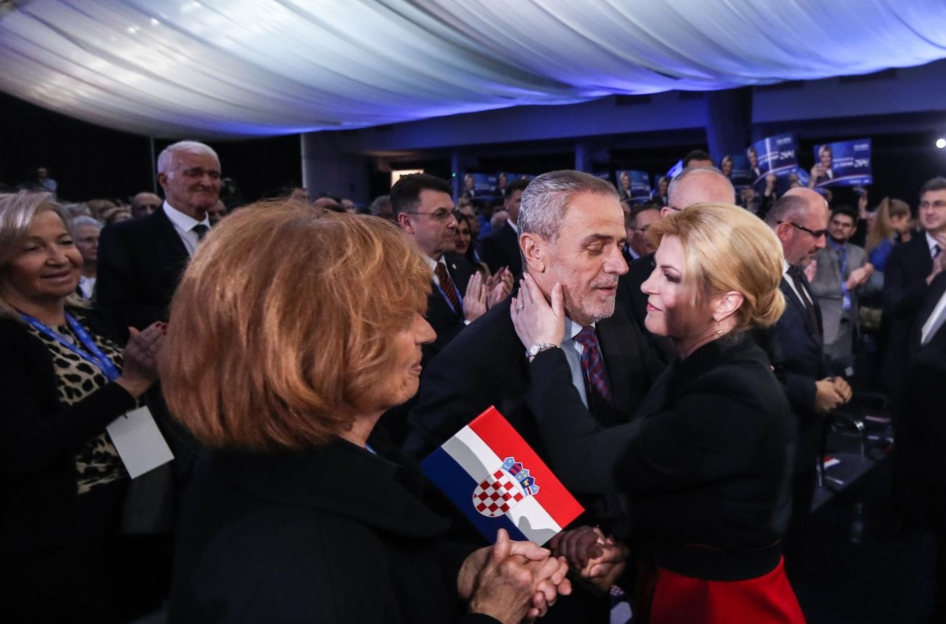 11.11.2019., Zagreb - Sluzbeno predstavljanje Izbornog programa Kolinde Grabar-Kitarovic u Kongresnoj dvorani Zagrebackog velesajma.Kolinda Grabar Kitarovic, Milan Bandic. Photo: Igor Soban/PIXSELL