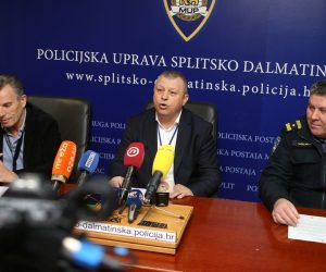 13.12.2019., Split - U PU Splitsko-dalmatinskoj odrzana konferencija za medije vezano uz dovrseno  kriminalisticko istrazivanje nakon uhicenja za ubojstvo u Omisu. Na konferenciji su prisustvovali  Ante Matkovic nacelnik Sektora kriminalisticke policije, Ivica Buzov, voditelj Sluzbe opceg kriminaliteta  i Vlade Perkusic nacelnik Policijske postaje Omis. 
Photo: Ivo Cagalj/PIXSELL