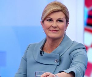 17.12.2019., Zagreb - Suceljavanje svih 11 predsjednickih kandidata na HRTu. Kolinda Grabar Kitarovic, Zoran Milanovic, Mislav Kolakusic, Miroslav Skoro, Ivan Pernar, Katarina Peovic, Anto Djapic, Dejan Kovac, Nedjeljko Babic, Dalija Oreskovic i Dario Jurican.
Photo: Igor Kralj/PIXSELL
