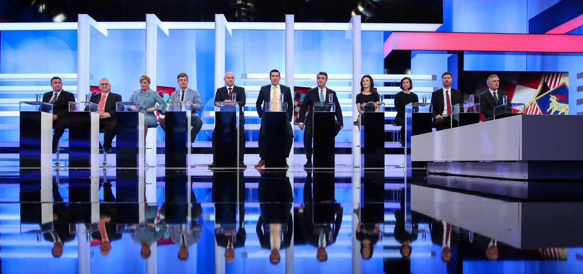 17.12.2019., Zagreb - Suceljavanje svih 11 predsjednickih kandidata na HRTu. Kolinda Grabar Kitarovic, Zoran Milanovic, Mislav Kolakusic, Miroslav Skoro, Ivan Pernar, Katarina Peovic, Anto Djapic, Dejan Kovac, Nedjeljko Babic, Dalija Oreskovic i Dario Jurican.
Photo: Igor Kralj/PIXSELL