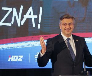 20.12.2019., Vukovar - Zavrsni predizborni skup Kolinde Grabar Kitarovic u Vukovaru
Photo: Dubravka Petric/PIXSELL