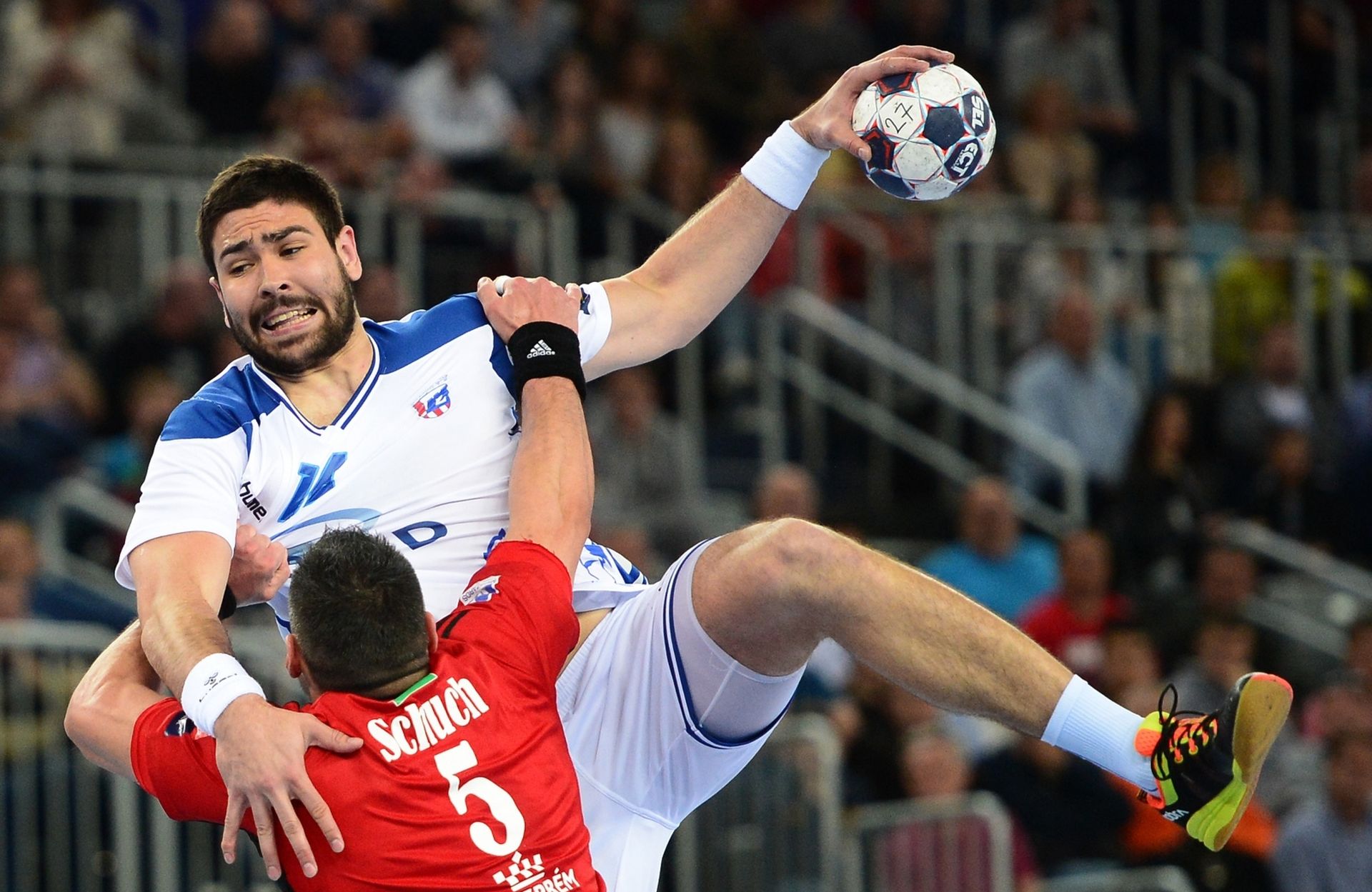 25.03.2017., Arena Zagreb, Zagreb - EHF Liga prvaka, osmina finala, PPD Zagreb - Telekom Veszprem. Istvan Timuzsin Schuch, Luka Sebetic. 
Photo: Marko Prpic/PIXSELL
