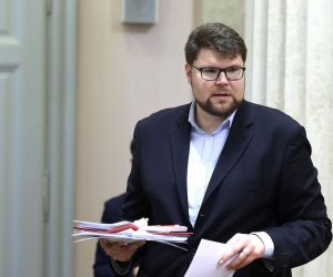 27.11.2019., Zagreb - Usvajanjem dnevnog reda i aktualnim prijepodnovom danas je pocela 15. sjednica Sabora. Za ovu sjednicu planirano je samo 9 dana plenarnog zasijedanja koje zavrsava 13. prosinca. Pedja Grbin 
Photo: Patrik Macek/PIXSELL