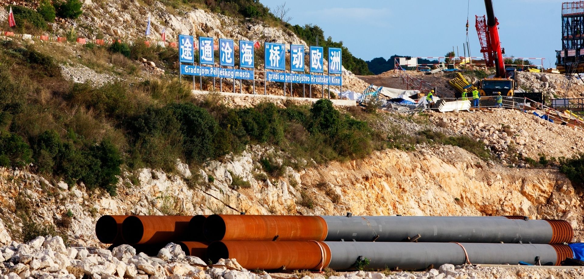 29.11.2019., Neum - Radovi na Peljeskom mostu.
Photo: Milan Sabic/PIXSELL