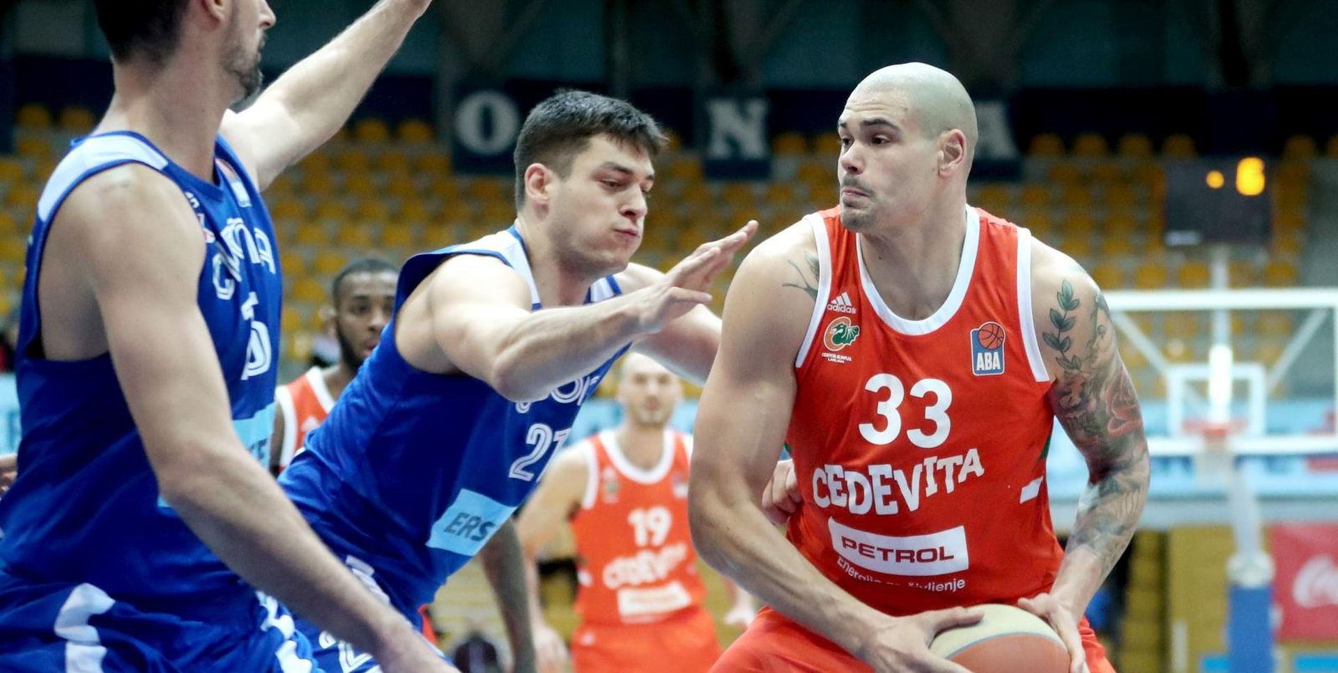 29.12.2019., Zagreb - KC Drazen Petrovic. 13. kolo ABA lige, Cibona - Cedevita Olimpija. Kresimir Ljubicic, Maik Zirbes. Photo: Sanjin Strukic/PIXSELL