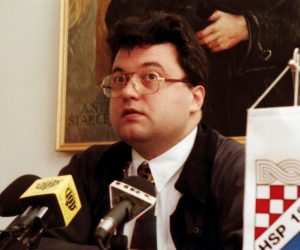 Konferencija za novinstvo predsjednika Hrvatske stranke prava 1861. (HSP 1861.)Dobroslava Parage, 19.08.1997.                             (715-97)