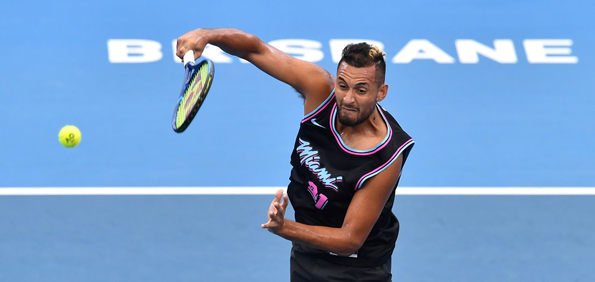 epa08097065 Nick Kyrgios of Australia takes part in a practice session at the Queensland Tennis Centre in Brisbane, Australia, 01 January 2020.  EPA/DARREN ENGLAND AUSTRALIA AND NEW ZEALAND OUT