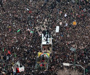 epa08104520 Iranians carrying the coffin of late Iranian Revolutionary Guards Corps (IRGC) Lieutenant general and commander of the Quds Force Qasem Soleimani in the city of Mashhad, northeast Iran, 05 January 2020. The Pentagon announced that Iran's Quds Force leader Qasem Soleimani and Iraqi militia commander Abu Mahdi al-Muhandis were killed on 03 January 2020 following a US airstrike at Baghdad's international airport. The attack comes amid escalating tensions between Tehran and Washington.  EPA/Mohammad Hossein Taghi