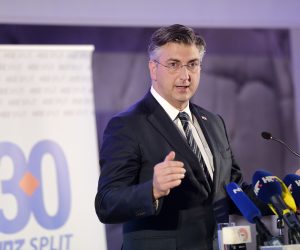 Split, 18.01.2020 - Svečano obilježavanje 30. obljetnice osnutka HDZ-a Grada Splita. Na slici Andrej Plenković.         foto HINA/ Mario STRMOTIĆ/ ms