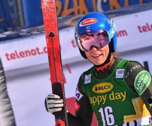 epa08157856 Mikaela Shiffrin of United States reacts in the finish area after the Women's Downhill race at the FIS Alpine Skiing World Cup in Bansko, Bulgaria on 24 January 2020.  EPA/GEORGI LICOVSKI