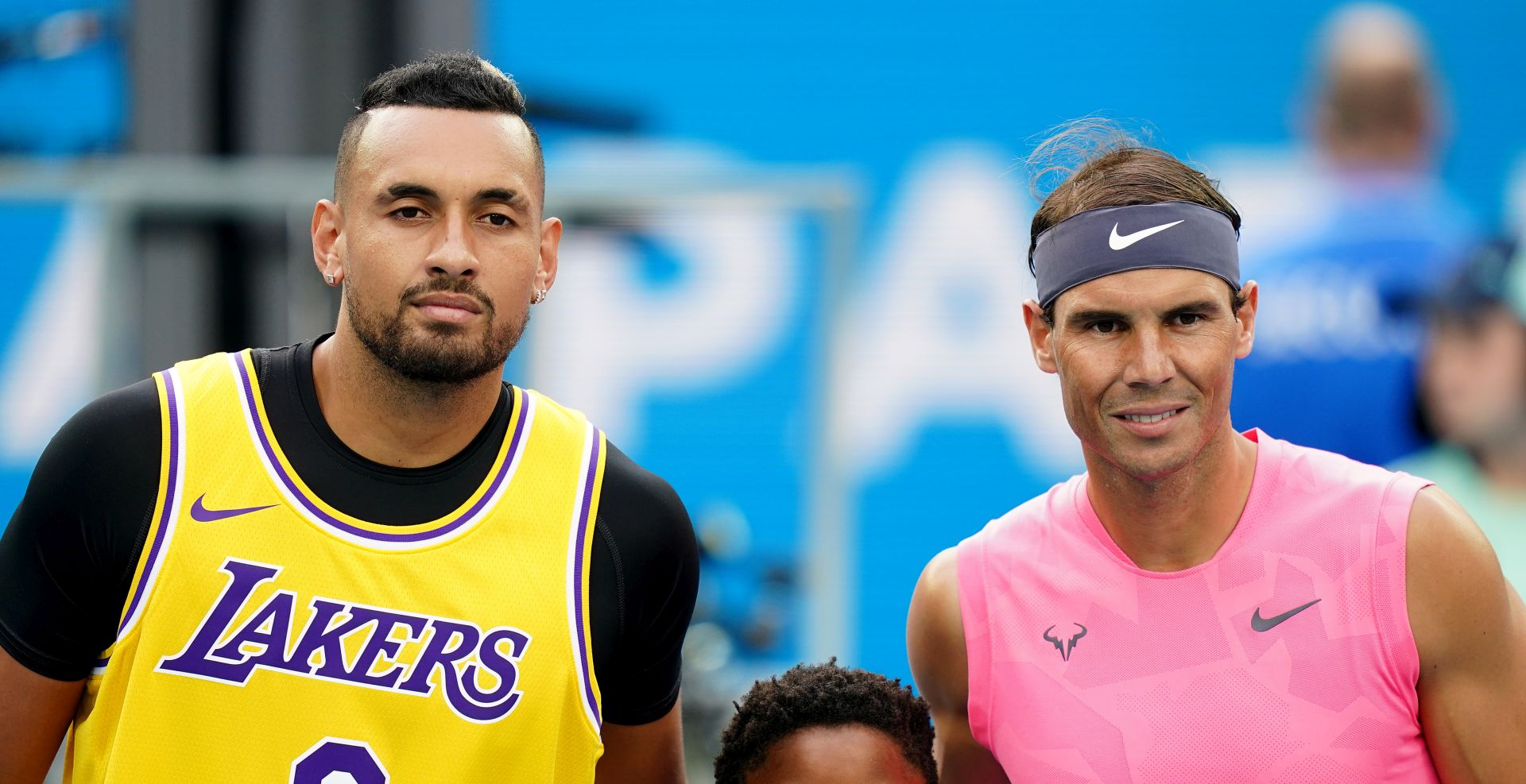 epa08169334 Nick Kyrgios of Australia (L) and Rafael Nadal of Spain (R) pose for a photo ahead of their fourth round match at the Australian Open tennis tournament at Melbourne Park in Melbourne, Australia, 27 January 2020.  EPA/DAVE HUNT AUSTRALIA AND NEW ZEALAND OUT  EDITORIAL USE ONLY