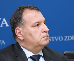 Zagreb, 27.01.2020. -  Ministarstvo zdravstva RH  predstavilo je mjere prevencije širenja koronavirusa. Na fotografiji Vili Beroš.
foto HINA/ Admir BULJUBAŠIĆ/ abu