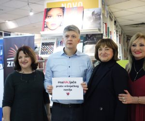 Zagreb, 28.01.2020. - Na konferenciji za medije predstavljen je donatorski projekt #naNAJjaèe protiv vrnjaèkog nasilja GK ar ptica, u sklopu kojega æe se odrati 20. Naj, naj, naj festival. Na fotografiji Milanka Èoloviæ, ravnatelj GK ar ptice Drago Utjeanoviæ, izbornica 20. Naj, naj, naj festivala eljka Turèinoviæ, ravnateljica Poliklinike za zatitu djece i mladih Grada Zagreba Gordana Buljan Flander. foto HINA/ Lana SLIVAR DOMINIÆ/ lsd