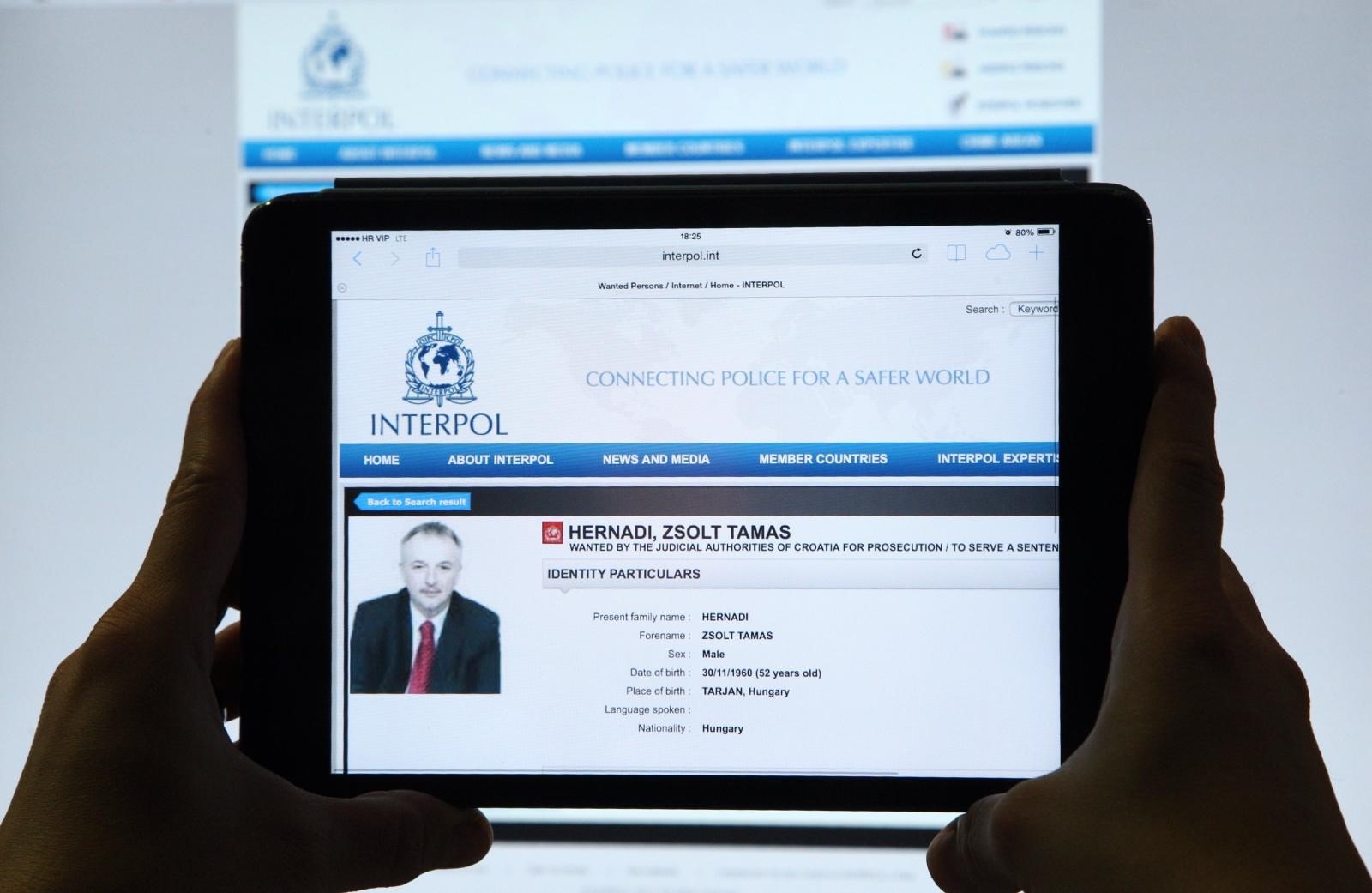 02.10.2013., Zagreb - Protiv predsjednika uprave Mola Zsolta Hernadija raspisani su crvena Interpolova medjunarodna tjeralica i europski uhidbeni nalog. Sluzbeni zahtjev u sjediste Interpola u Lyonu hrvatska policija uputila je nakon sto je zaprimila zahtjev za raspisivanjem tjeralice protiv Hernadija, osumnjicenog da je podmitio bivseg hrvatskog premijera Ivu Sanadera kako bi madjarskoj naftnoj kompaniji prepustio upravljacka prava u INA-i. 
Photo: Zeljko Lukunic/PIXSELL