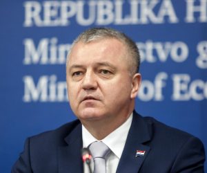 02.12.2019., Zagreb - Na konferenciji za medije u Ministarstvu gospodarstva predstavljen je projekt Start. Ministar Darko Horvat. Photo: Marin Tironi/PIXSELL