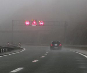 03.02.2016. Rijeka, Matulji - Gusta magla na podrucju Rijeke i okolice usporava promet na autocesti Rijeka - Rupa.
Photo: Goran Kovacic/PIXSELL