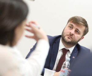 09.01.2020., Zagreb - Sastanak novinara iz Bruxellesa s ministrom zastite okolisa i energetike Tomislav Coricem u Nacionalnoj i sveucilisnoj knjiznici. Photo: Borna Filic/PIXSELL/EU2020HR