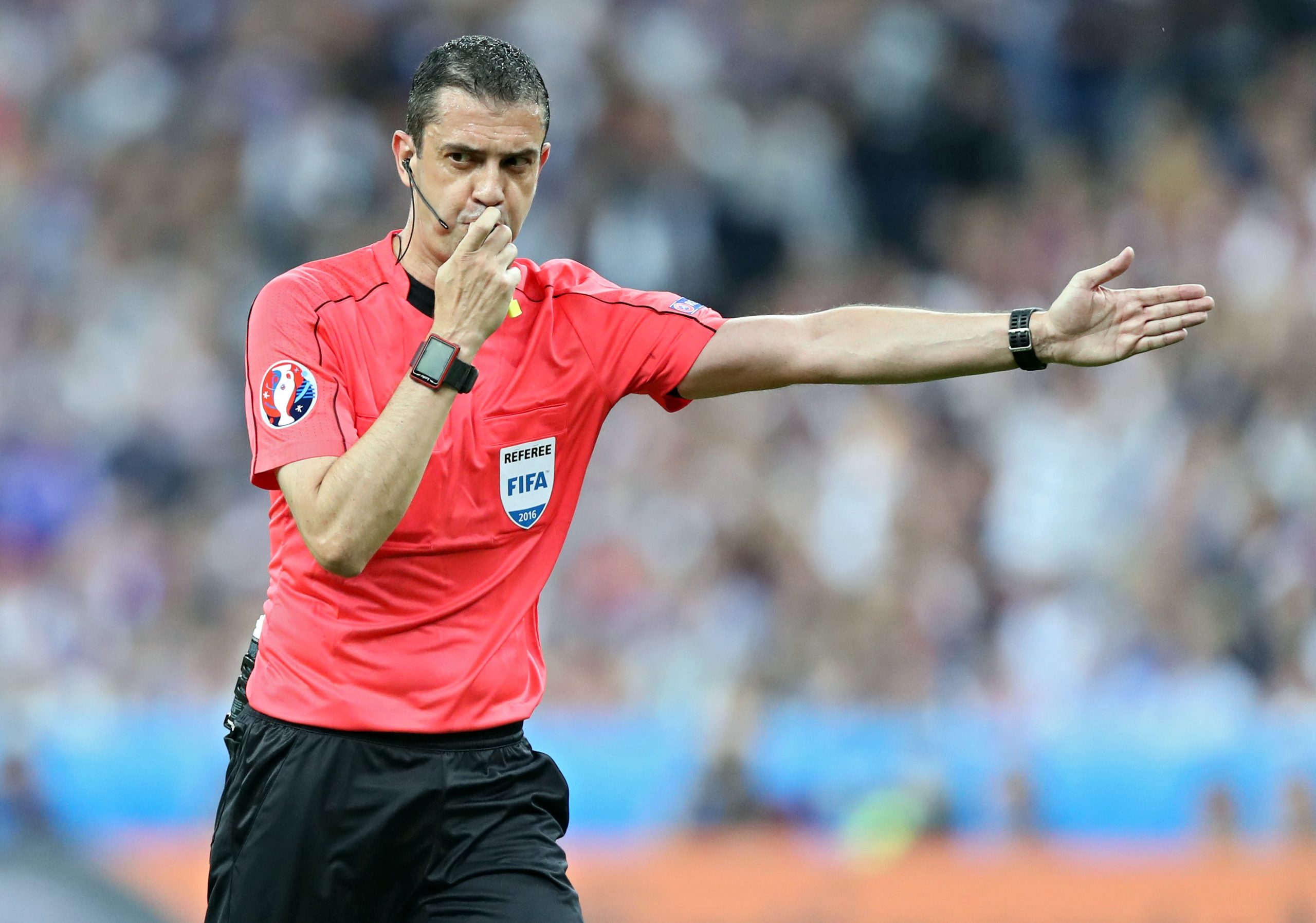 10.06.2016., stadion Stade de France, Pariz, Francuska - Europsko nogometno prvenstvo EURO 2016., skupina A, 1. kolo, Francuska - Rumunjska. Viktor Kassai . Photo: Sanjin Strukic/PIXSELL