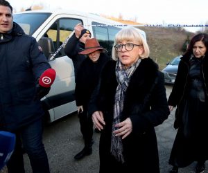 11.01.2020., Andrasevec - U Domu za starije i nemocne osobe izbio je pozar u kojemu je smrtno stradalo sest osoba. Ministrica za demografiju, obitelj, mlade i socijalnu politiku Vesna Bedekovic, drzavna tajnica u Ministarstvu za demografiju, obitelj, mlade i socijalnu politiku Marija Pletikosa Photo: Igor Kralj/PIXSELL