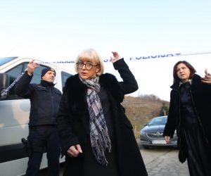 11.01.2020., Andrasevec - U Domu za starije i nemocne osobe izbio je pozar u kojemu je smrtno stradalo sest osoba. Ministrica za demografiju, obitelj, mlade i socijalnu politiku Vesna Bedekovic, drzavna tajnica u Ministarstvu za demografiju, obitelj, mlade i socijalnu politiku Marija Pletikosa. Photo: Boris Scitar/Vecernji list/PIXSELL