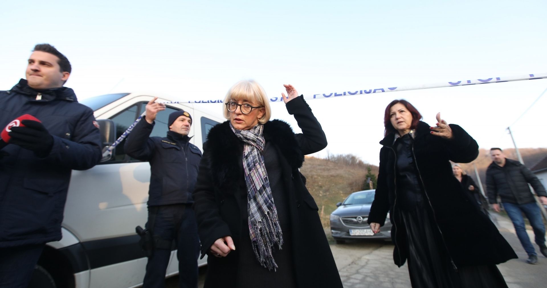 11.01.2020., Andrasevec - U Domu za starije i nemocne osobe izbio je pozar u kojemu je smrtno stradalo sest osoba. Ministrica za demografiju, obitelj, mlade i socijalnu politiku Vesna Bedekovic, drzavna tajnica u Ministarstvu za demografiju, obitelj, mlade i socijalnu politiku Marija Pletikosa. Photo: Boris Scitar/Vecernji list/PIXSELL