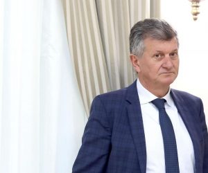 13.11.2019., Zagreb - Ministri Tomo Medved i Milan Kujundzic odrzali su u Banskim dvorima konferenciju za medije i predstavili Nacrt prijedloga zakona o prijenosu osnivackih prava nad Opcom zupanijskom bolnicom Vukovar i Bolnicom hrvatskih veterana na Republiku Hrvatsku te Nacrt prijedloga Zakona o proglasenju Vukovara mjestom posebnog domovinskog pijeteta. 
Photo: Patrik Macek/PIXSELL