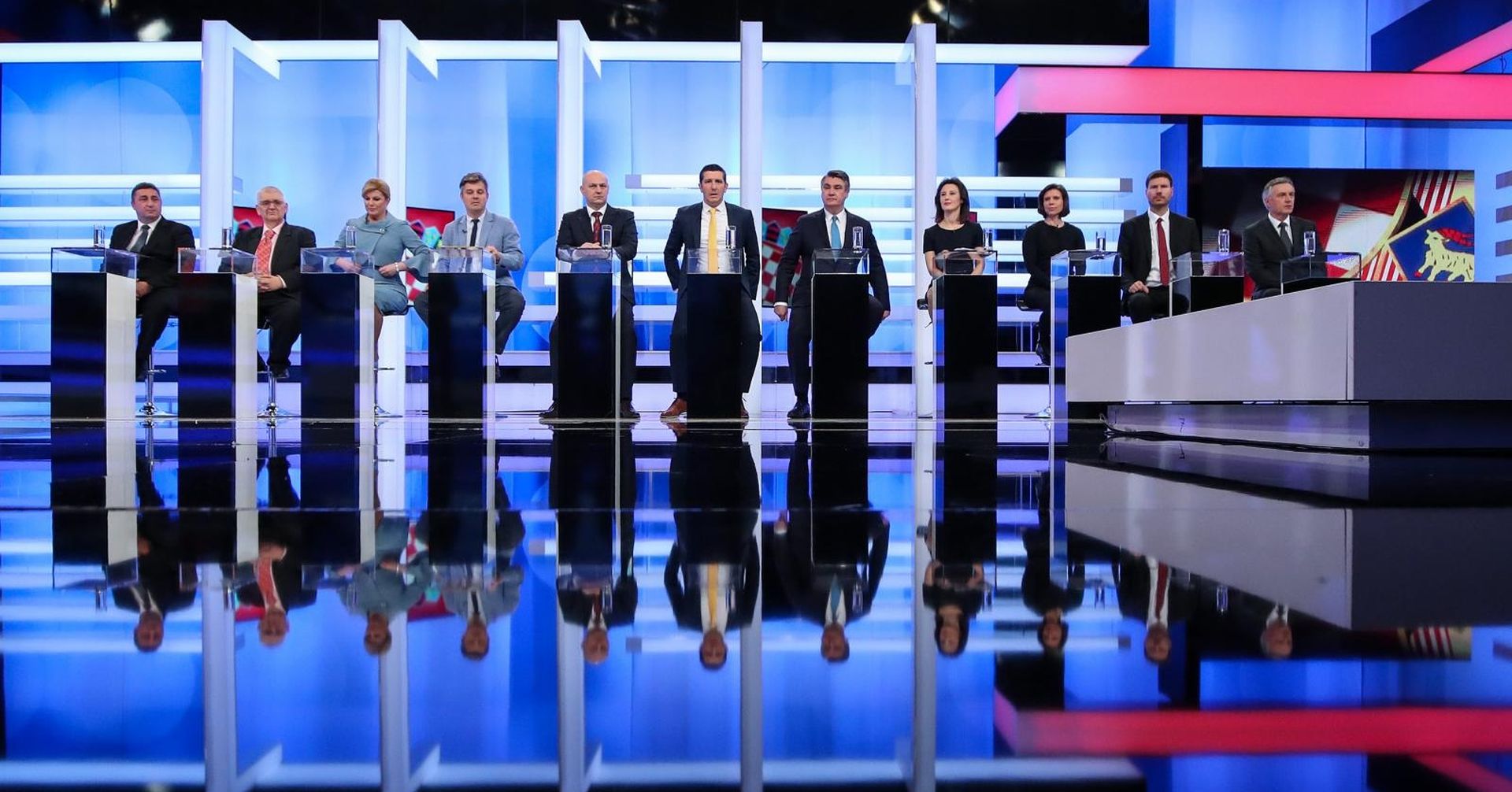 17.12.2019., Zagreb - Suceljavanje svih 11 predsjednickih kandidata na HRTu. Kolinda Grabar Kitarovic, Zoran Milanovic, Mislav Kolakusic, Miroslav Skoro, Ivan Pernar, Katarina Peovic, Anto Djapic, Dejan Kovac, Nedjeljko Babic, Dalija Oreskovic i Dario Jurican.
Photo: Igor Kralj/PIXSELL