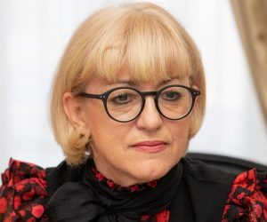 18.10.2019., Dubrovnik - U palaci Ranjina odrzan je sastanak ministrice za demografiju, obitelj, mlade i socijalnu politiku Vesne
Bedekovic s predstavnicima socijalnih i drugih ustanova na podrucju Dubrovacko-neretvanske zupanije. Photo: Grgo Jelavic/PIXSELL