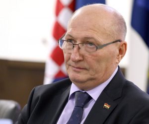 20.12.2016., Zagreb - Predsjednik Ustavnog suda Miroslav Separovic na konferenciji za medije govorio je o radu suda u ovoj godini. 
Photo: Patrik Macek/PIXSELL