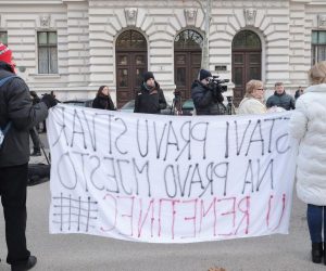 22.01.2020., Zagreb - Ispred Zupanijskog suda odrzan je prosvjed gradjanskih inicijativa prije pocetka sudjenja gradonacelniku Milanu Bandicu i ostalima u aferi Agram. Photo: Tomislav Miletic/PIXSELL