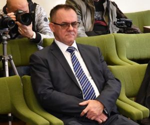 22.01.2020., Slavonski Brod - Na Opcinskom sudu u Slavonskom Brodu izricena je nepravomocna presuda zupanu Pozesko-slavonske zupanije Alojzu Tomasevicu za obiteljsko nasilje.
Photo: Ivica Galovic/PIXSELL