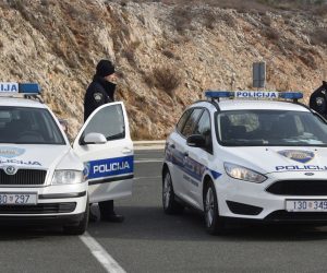 22.01.2020., Prokljan - Velika policijska akcija na autocesti  A-1 Zagreb-Split kod odmorista Prokljan. Uz prometnu policiju u akciji su sudjelovale i granicna policija, odjel za droge te sve inspekcije ukljucujuci i carinu. Photo: Hrvoje Jelavic/PIXSELL