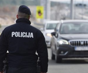 22.01.2020., Prokljan - Velika policijska akcija na autocesti  A-1 Zagreb-Split kod odmorista Prokljan. Uz prometnu policiju u akciji su sudjelovale i granicna policija, odjel za droge te sve inspekcije ukljucujuci i carinu. Photo: Hrvoje Jelavic/PIXSELL