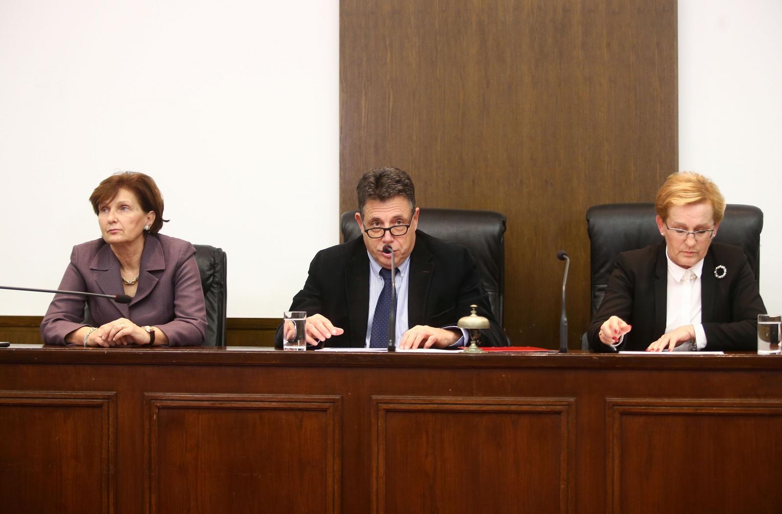 23.12.2019., Zagreb - Konferencija za medije Drzavnog izbornog povjerenstva RH na kojoj su izvjestili o rezulatima glasovanja za izbor predsednika Republike Hrvatske. Ana Lovrin,  Djuro Sessa, Vesna Fabijancic-Krizanic
Photo: Matija Habljak/PIXSEL